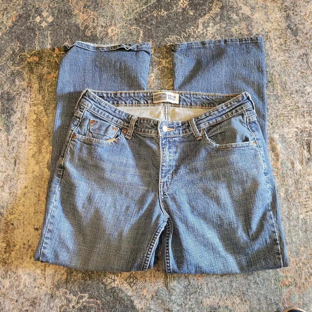 Levi's Women's Boot Cut Jeans in Medium Blue Denim 12